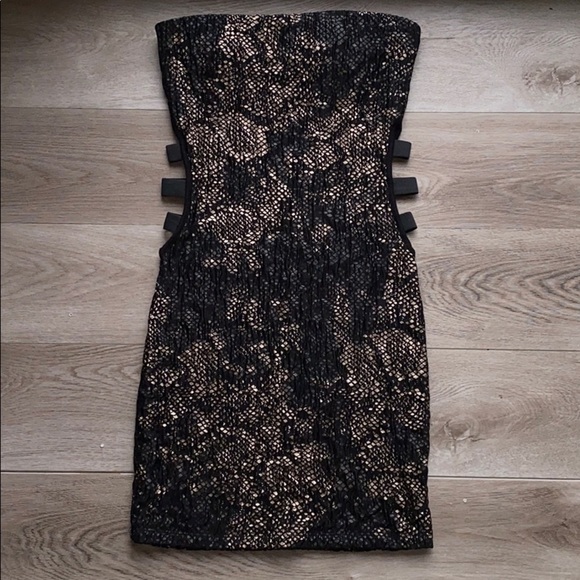 Sleeveless Tube top black and gold dress - Picture 2 of 4